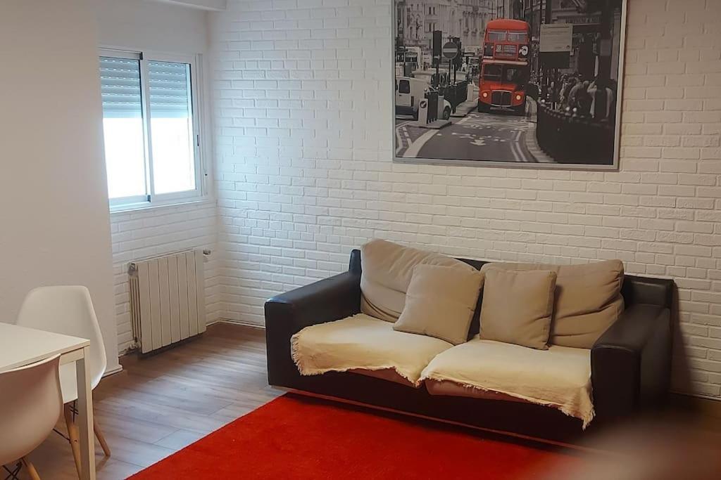 Precioso Piso-Apartamento En Barrio De Zaragoza Kültér fotó